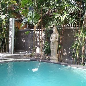 Pondok Bambu Homestay أوبود Exterior photo