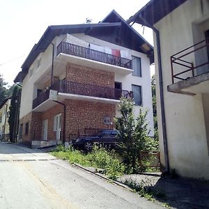 فندق Hm - Konak Srebrenica Exterior photo