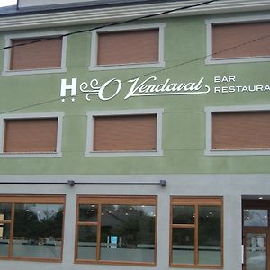 فندق O Vendaval Hostal Restaurante باريروس Exterior photo