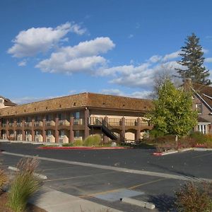 مندن Carson Valley Motor Lodge And Extended Stay Exterior photo