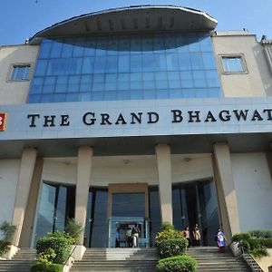 فندق أحمد أبادفي  The Grand Bhagwati Exterior photo
