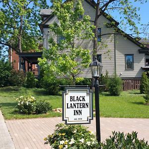 رونوك Black Lantern Inn Exterior photo