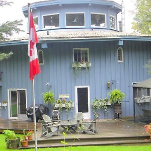 Algonquin Highlands Stouffermill Bed & Breakfast Exterior photo