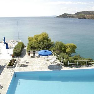 Agia Marina  Apollo Resort Exterior photo