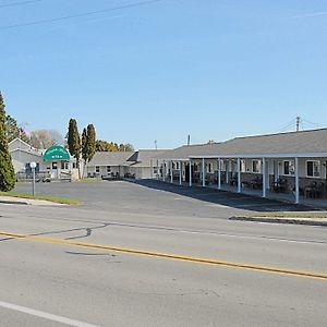 سانت إيغناس Wayside Motel Exterior photo