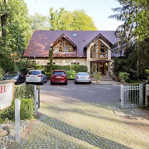 بوتسدام Hotel Am Katharinenholz Exterior photo