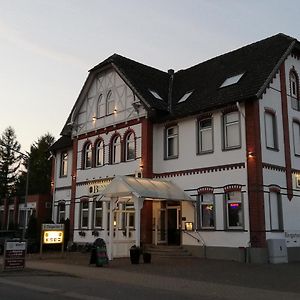 Wittingen Bennetts Restaurant Und Hotel Exterior photo