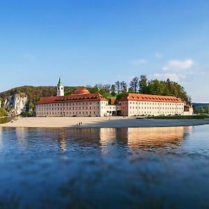 فندق Gaestehaus St. Georg - Weltenburger Klosterbetriebe Gmbh كيلهايم Exterior photo