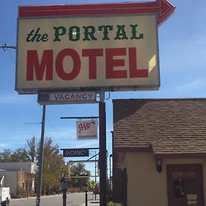 لون باين Portal Motel Exterior photo