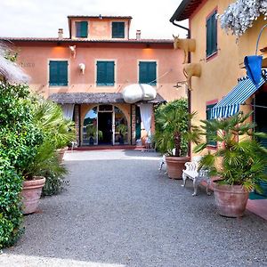 مبيت وإفطار San Gervasio Fattoria Santa Lucia Borgo Alla Cantina Exterior photo