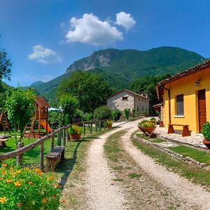 فندق Agriturismo La Ferrera Varco Sabino Exterior photo