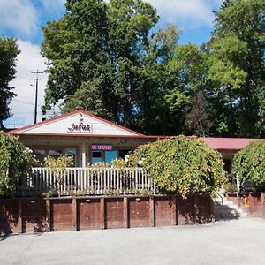 Lawrence Jafa'S Motels Exterior photo