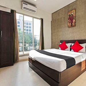 Hotel Iris Suites, نافي مومباي Exterior photo