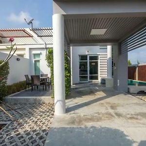 Paknampran 2 Bedrooms Pool Villa بران بوري Exterior photo