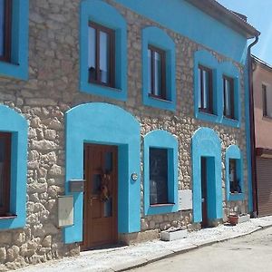 فندق Penzion L'Isola Kunžak Exterior photo