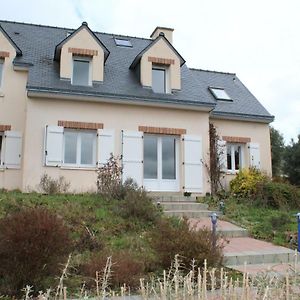 فيلا Maison Saint-Vincent-sur-Oust Exterior photo