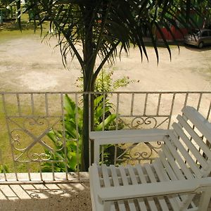 فندق Bluefields On The Bay Exterior photo