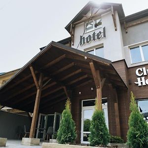 فندق Clubhouse ايفانو - فرانكيفسك Exterior photo