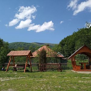 فيلا Verhoviński Kotej Bukovets Exterior photo