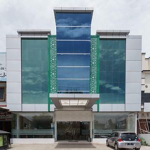 فندق باندا أسيهفي  ريد دورز سيارياه نير بيت الرحمن أتشيه Exterior photo