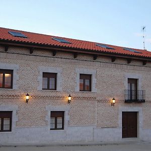 فندق La Casona De Dona Petra Villarmentero de Campos Exterior photo