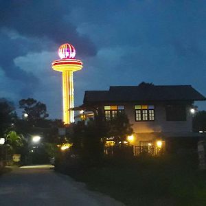 Baantung Homestay موكداهان Exterior photo