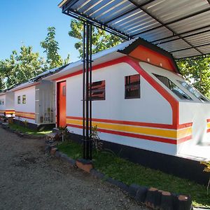 فندق Reddoorz Near Banyuwangi Kota Train Station Exterior photo