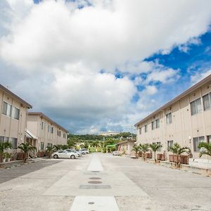 فندق فندق ساوثرن فيليدج أوكيناوا Kitanakagusuku Exterior photo