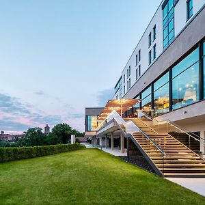 فالدنبورغ Panoramahotel Waldenburg Exterior photo