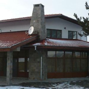 فندق Вила Дъбовец Dubovets Exterior photo