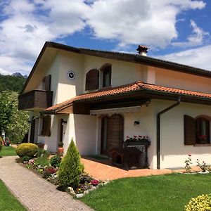 La Pecora Nera Bed & Breakfast بيلونو Exterior photo