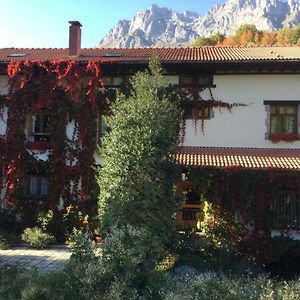 بوسادا دي فالديون Hotel Rural Picos De Europa Exterior photo