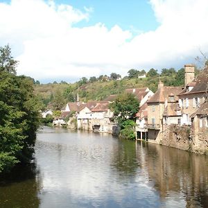 مبيت وإفطار Hérisson Saint Sauveur Exterior photo