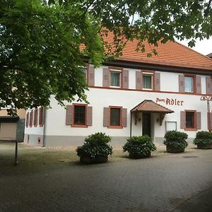 شقة Gasthaus Zum Adler بادن بادن Exterior photo