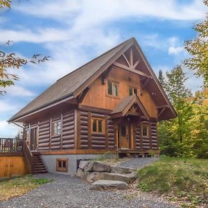 Sainte-Adèle Log Cabin Home With Lake And Mountain View By Reserver.Ca Exterior photo