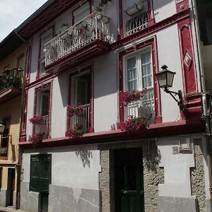 شقة ليكيتيو  في La Casa Roja De Saioa Exterior photo