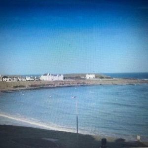 Beach Front Apt Portballintrae , Bushmills Close To Royal Portrush Golf Club Exterior photo