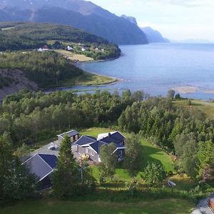Lyngseidet House In The Heart Of The Lyngen Alps With Best View Exterior photo