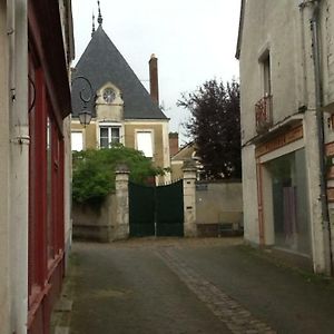 مبيت وإفطار Beaumont-sur-Sarthe La Roseraie Exterior photo