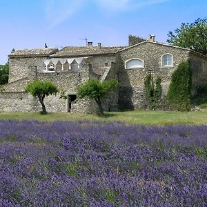 فندق La Ferme Les Eybrachas Réauville Exterior photo