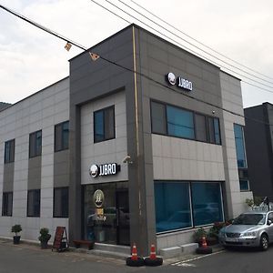 Jjbro Hostel Guest House موكبو Exterior photo