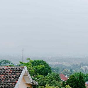 فندق مالانغفي  Reddoorz Syariah @ Puncak Buring Exterior photo