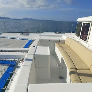 شاطئ ماي خاو Discover Catamaran Phuket - Lagoon440 Exterior photo