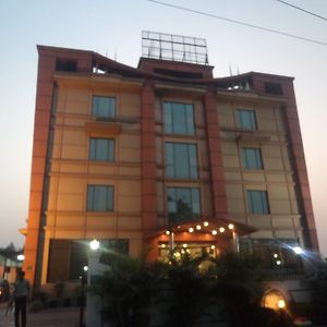 Amaya Hotels بريلي Exterior photo