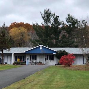 Craryville Elm Tree Motel Exterior photo