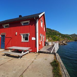 فيلا Lofoten Troll Point Bostad Exterior photo