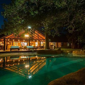 فيلا Thornybush Chapungu Luxury Tented Camp هويدزبروت Exterior photo