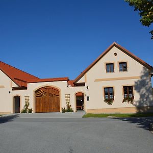 فندق Penzion U Podkovare Třeboň Exterior photo