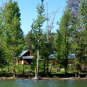 وينثروب Methow River Lodge Cabins Exterior photo