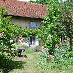 مبيت وإفطار Marcilly-la-Gueurce La Tour Exterior photo